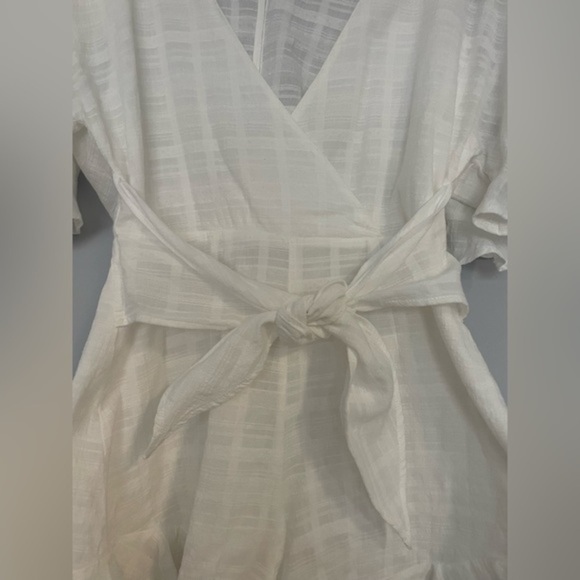 SAINTS & Secrets Flowy Romper with Sinched Waist Tie Front - Picture 2 of 9